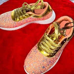 *NEW* GLiTTer BomB Sneakers!